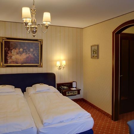 Hotel Brauereigasthof Landwehr-Braeu Reichelshofen Kamer foto