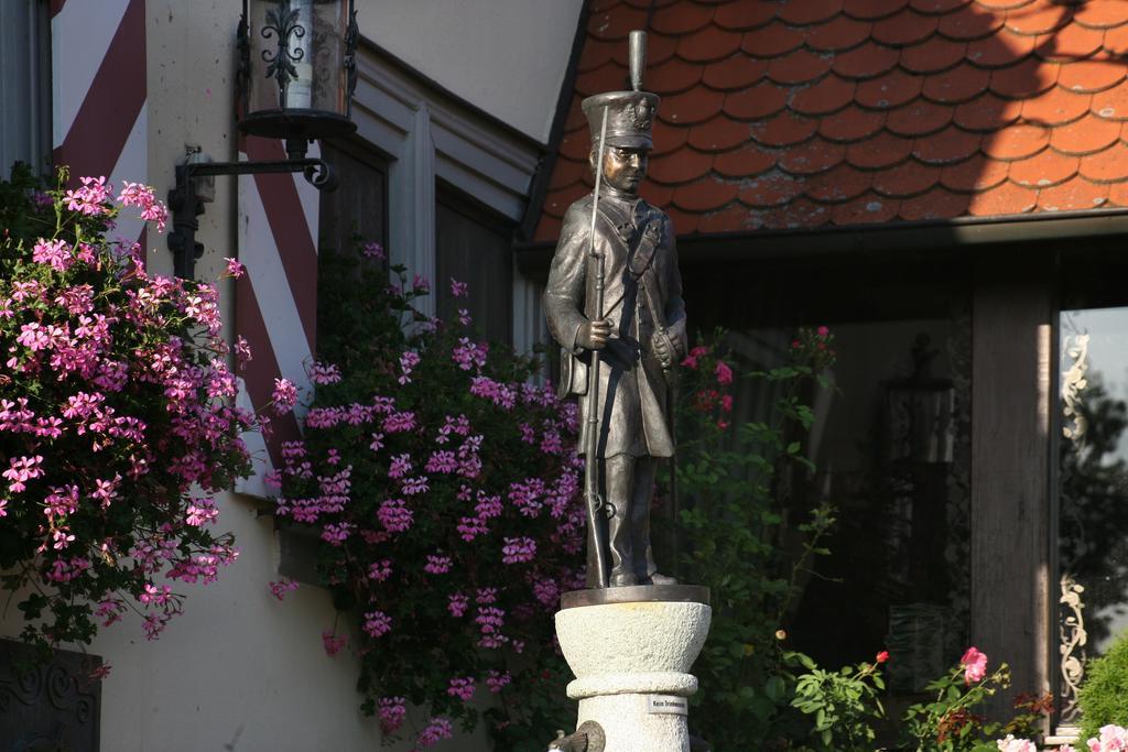 Hotel Brauereigasthof Landwehr-Braeu Reichelshofen Buitenkant foto