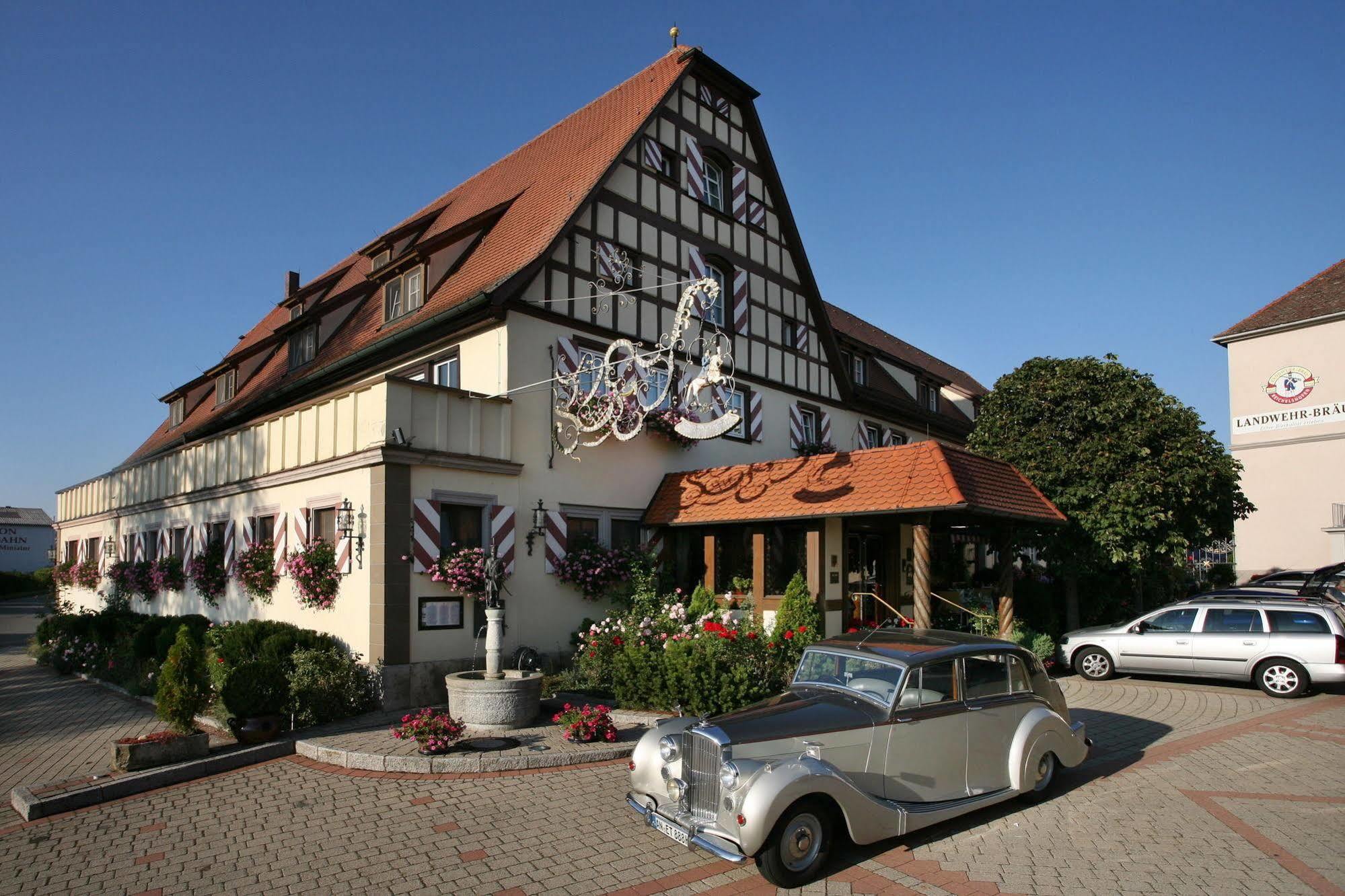 Hotel Brauereigasthof Landwehr-Braeu Reichelshofen Buitenkant foto